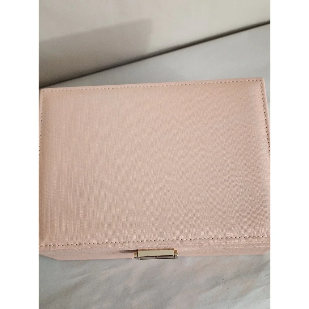 Vlando Pink Faux Leather Jewelry Box Organizer with Mirror and Gold Lock